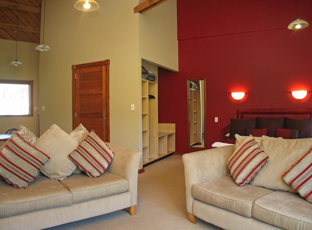 Silverstream Retreat 로어허트 외부 사진